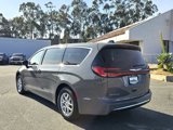 New 2025 Chrysler Pacifica Select image 3