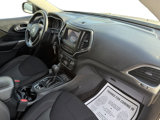 Used 2019 Jeep Cherokee Latitude w/ Cold Weather Group image 6