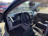 Used 2019 Dodge Grand Caravan SE w/ UConnect Hands-Free Group image 5