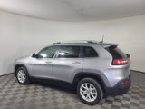 Used 2018 Jeep Cherokee Latitude image 3