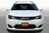 Used 2019 Chrysler Pacifica Touring-L image 3