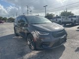 Used 2021 Chrysler Pacifica Touring w/ S Appearance Package image 4