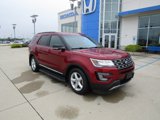 Used 2016 Ford Explorer XLT w/ Equipment Group 202A image 3