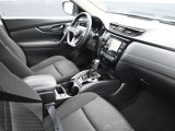 Used 2019 Nissan Rogue SV image 2