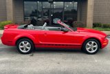 Used 2005 Ford Mustang Convertible image 2