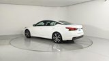 Used 2021 Nissan Altima 2.5 SR image 2