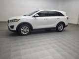 Used 2017 Kia Sorento LX image 2