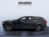 Used 2017 Volvo V90 T6 Cross Country image 2