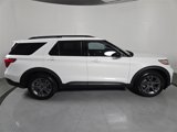 Used 2023 Ford Explorer XLT w/ Equipment Group 202A image 4