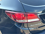 Used 2017 Hyundai Santa Fe SE image 4