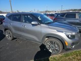 Certified 2022 Kia Seltos LX image 4