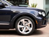 Certified 2023 Bentley Bentayga Plug-In Hybrid image 6