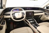 New 2025 Lincoln Nautilus Premier image 2