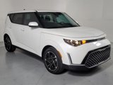 Used 2023 Kia Soul EX image 2