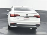 Used 2024 Volkswagen Jetta SE image 4
