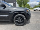 Used 2021 Jeep Grand Cherokee Laredo X image 2