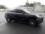 Used 2015 Porsche Macan S image 2