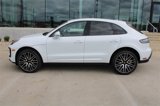 Certified 2025 Porsche Macan image 2