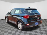 Certified 2022 Hyundai Venue SE image 3