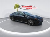 Used 2021 Toyota Camry SE image 2