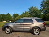 Used 2013 Ford Explorer XLT image 2