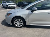 Used 2022 Toyota Corolla LE image 3