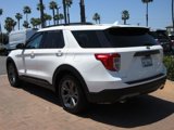Used 2022 Ford Explorer XLT image 2