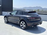 Certified 2025 Porsche Macan image 3