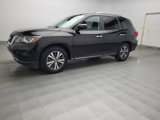 Used 2018 Nissan Pathfinder SV image 2