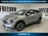 Used 2024 Kia Sportage LX image 2