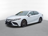 Used 2022 Toyota Camry SE image 5