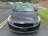 Used 2017 Kia Forte S image 2