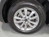 Used 2019 Kia Sorento LX image 3