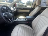 Used 2022 Ford Edge SEL w/ Convenience Package image 3