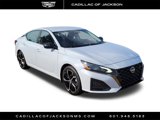 Used 2023 Nissan Altima 2.5 SR image 2