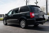 Used 2014 Chrysler Town & Country Touring-L w/ Driver Convenience Group image 4