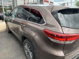 Used 2019 Toyota Highlander XLE image 4