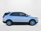 Used 2021 Chevrolet Equinox LS w/ LS Convenience Package image 4