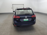 Used 2017 Volkswagen Golf SE image 6