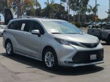 Used 2022 Toyota Sienna XLE image 3