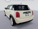 Used 2021 MINI Cooper 4-Door Hardtop image 4