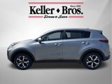 Used 2020 Kia Sportage LX image 4
