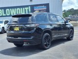 Used 2020 Chevrolet Traverse Premier w/ Redline Edition image 2