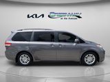 Used 2013 Toyota Sienna XLE image 5