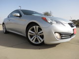 Used 2010 Hyundai Genesis 3.8 image 2