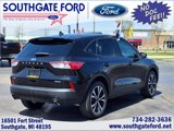 Used 2022 Ford Escape SE w/ SE Sport Appearance Package image 2