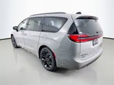 New 2025 Chrysler Pacifica Limited image 5