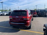 Used 2021 Jeep Grand Cherokee Limited w/ Luxury Group II image 2
