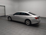 Used 2018 Chevrolet Malibu LT image 3