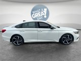 Used 2022 Honda Accord Sport image 2